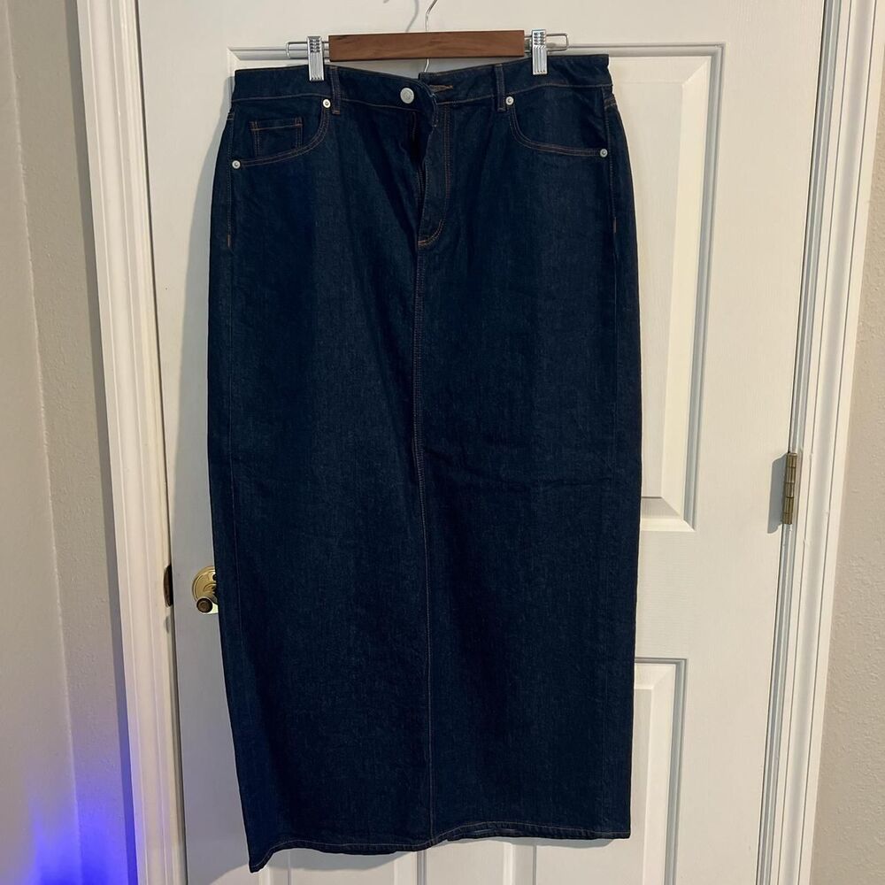 Loft Women's Navy and Blue Skirt